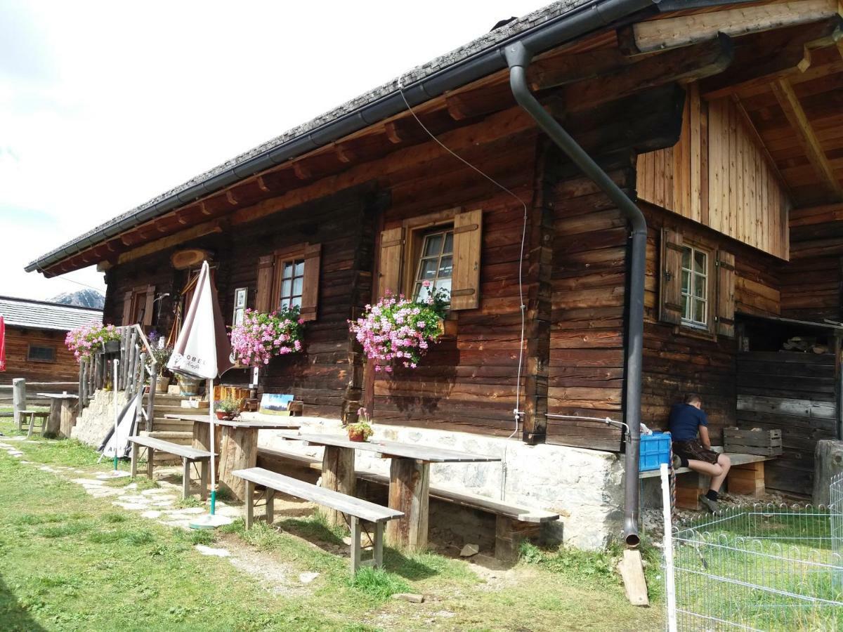 Haus Antonius Hotel Sankt Lorenzen im Lesachtal Bagian luar foto